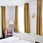 Fuerstenhof Garni Hotel