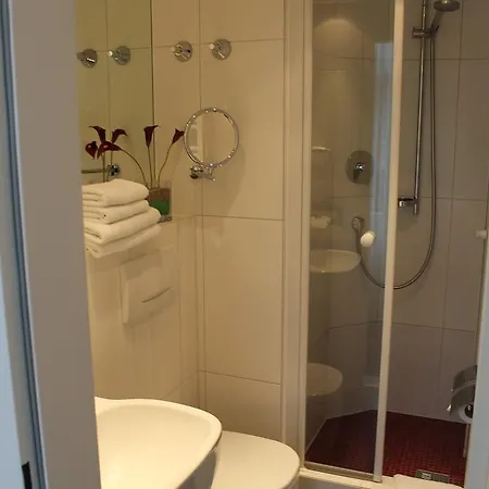 Fuerstenhof Garni 4* ורניגרוד
