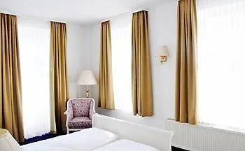 Fuerstenhof Garni Hotel